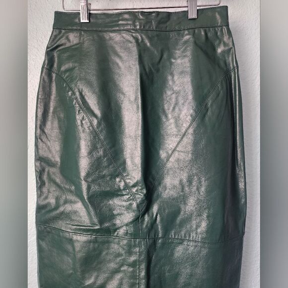 GIII LEATHER skirt lined zip up slit buttons excellent condition - Picture 4 of 14
